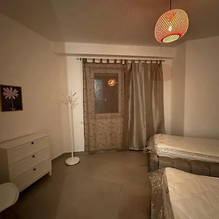 Lady Sunshine Apartment *