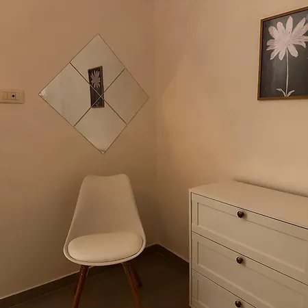 Lady Sunshine Apartment Tirana