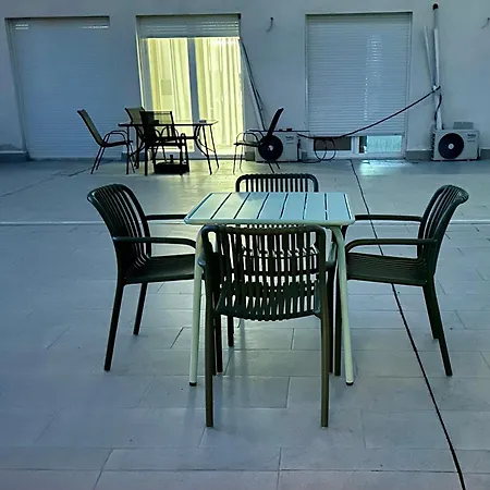 Lady Sunshine Apartament *